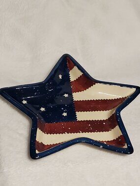 Bella Casa By Ganz star shaped flag hand painted serving dish EUC!